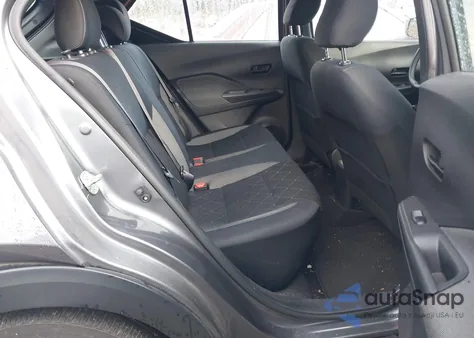 2019 Nissan Kicks S z USA, uszkodzony, nr VIN 3N1CP5CU0KL528117